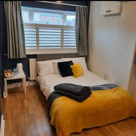 Double Room With Ensuite Close To Silverstone Whittlebury Dış mekan fotoğraf